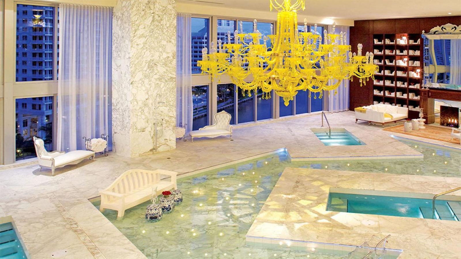 Luxurious Condo At Icon With Views ไมอามี ภายนอก รูปภาพ