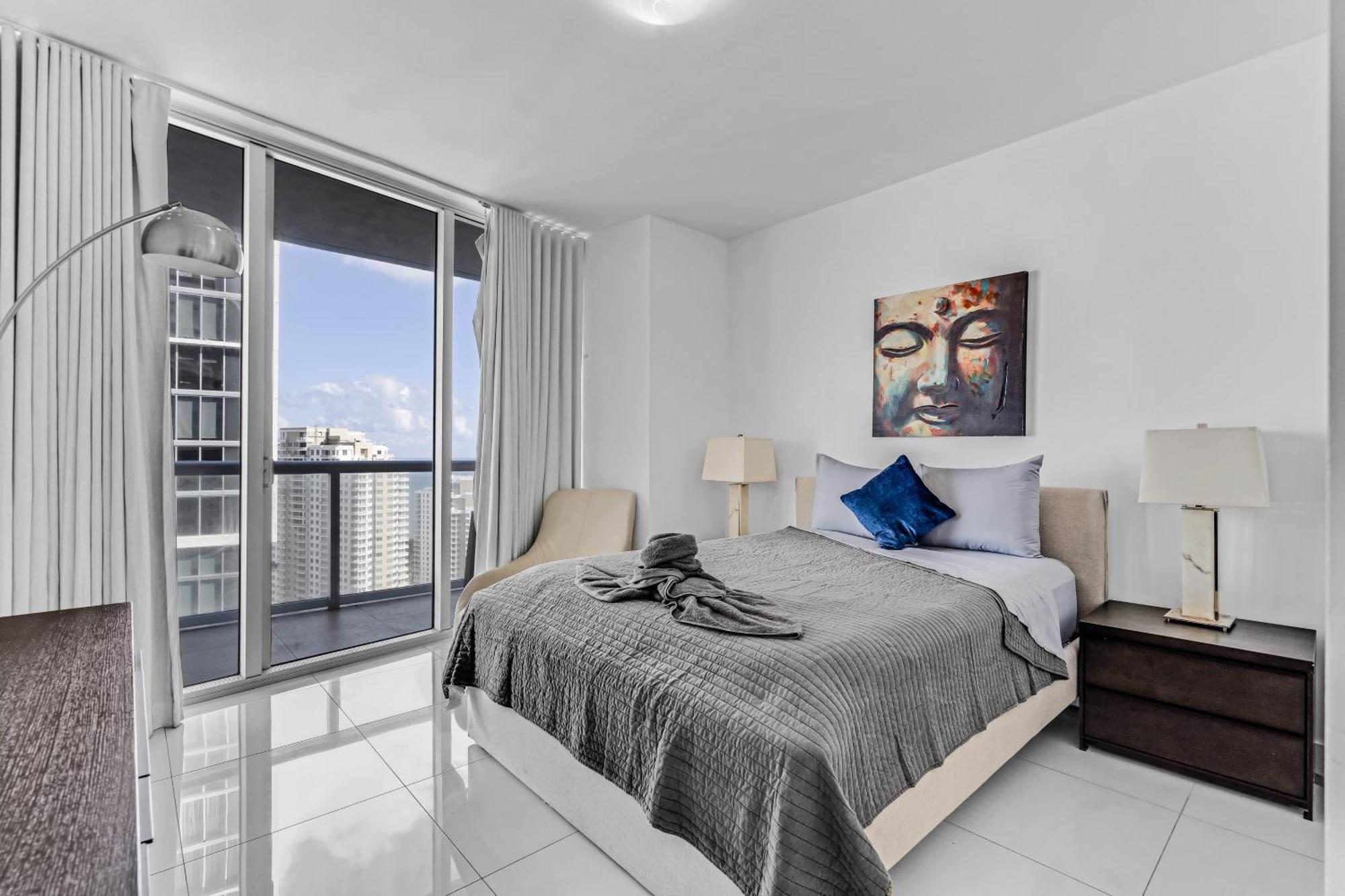 Luxurious Condo At Icon With Views ไมอามี ภายนอก รูปภาพ