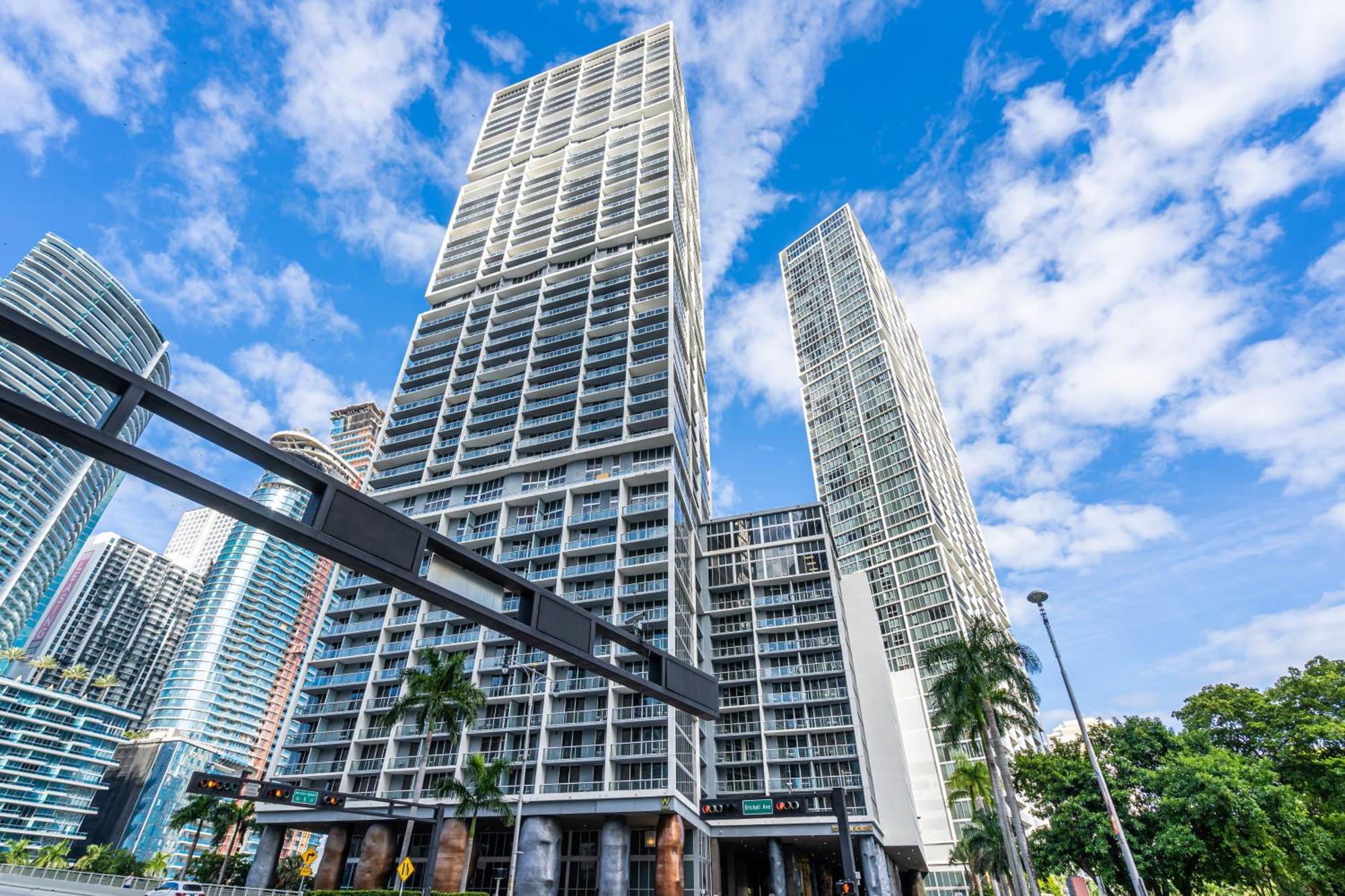 Luxurious Condo At Icon With Views ไมอามี ภายนอก รูปภาพ